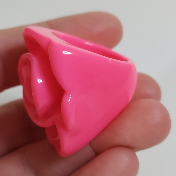 Hot Pink Acrylic Rose Raised Chunky Statement Ring - Picture 13 of 15